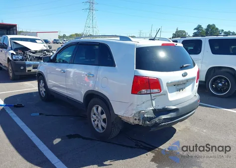 2013 Kia Sorento Lx z USA, uszkodzony, nr VIN 5XYKT3A66DG379784